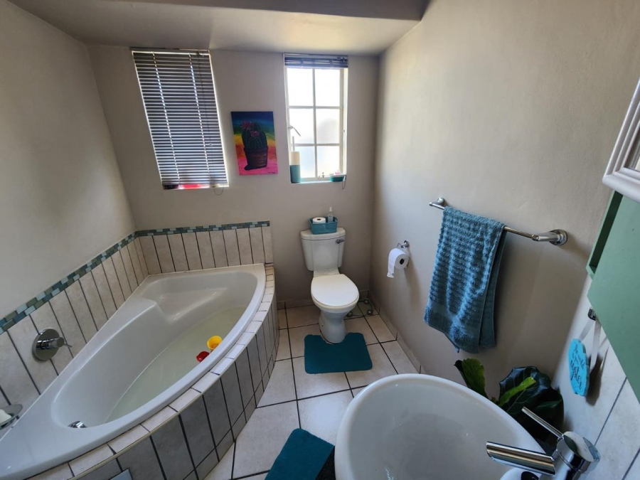 3 Bedroom Property for Sale in Waterval East North West